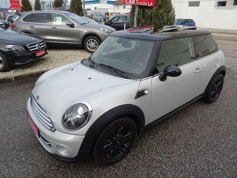 Gebraucht Mini Cooper 122 PS (89 kW) 2011 Weiß Kleinwagen