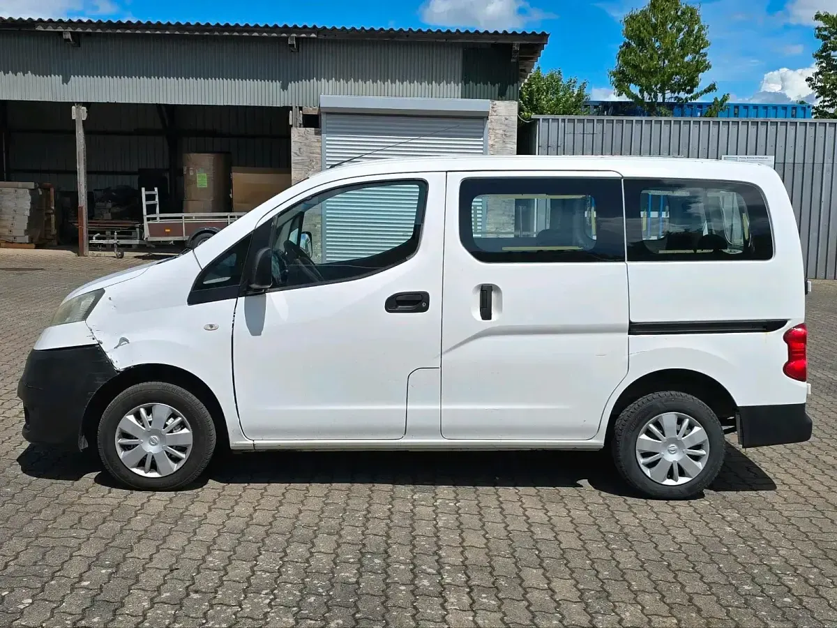 Gebraucht Nissan NV200 90 PS (66 kW) 2011 Weiß Van / Kleinbus
