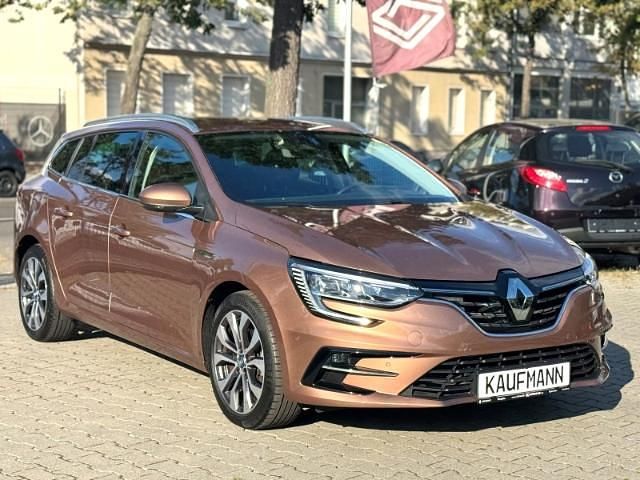 Braun Gebraucht 2021 Renault Mégane IV Bose Edition Kombi | 17.890 € (Fairer Preis) - Bild 1/4