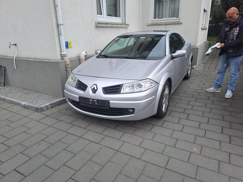 Gebraucht Renault Mégane Cabriolet 120 PS (88 kW) 2008 Silber Cabrio