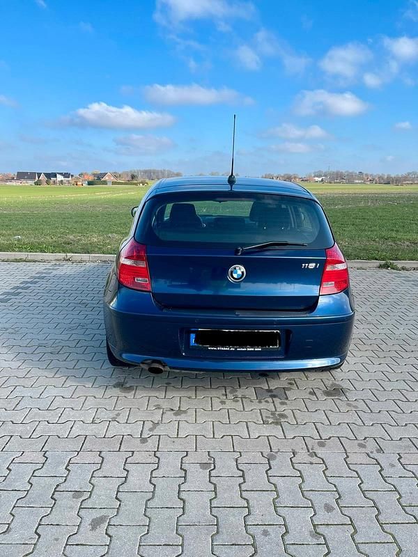 Gebraucht BMW 116 122 PS (89 kW) 2011 Blau Kleinwagen