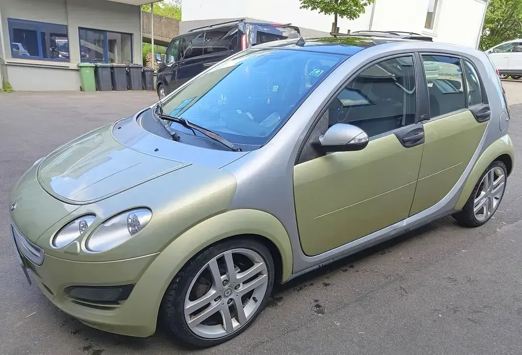 Usata Smart ForFour Passion 95 CV (69 kW) 2005 Utilitaria