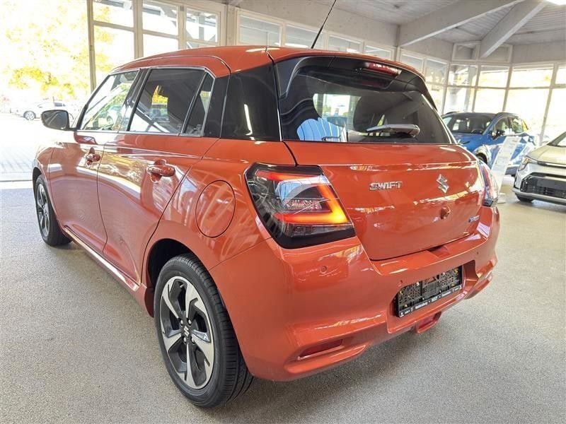 Gebraucht Suzuki Swift Comfort+ 83 PS (61 kW) 2024 Orange Kleinwagen