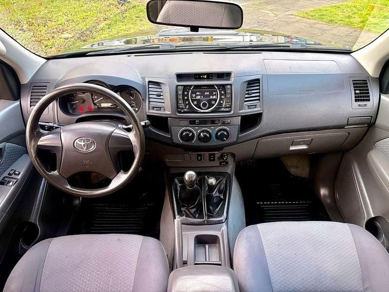 Gebraucht Toyota HiLux 144 PS (105 kW) 2011 Schwarz Pickup
