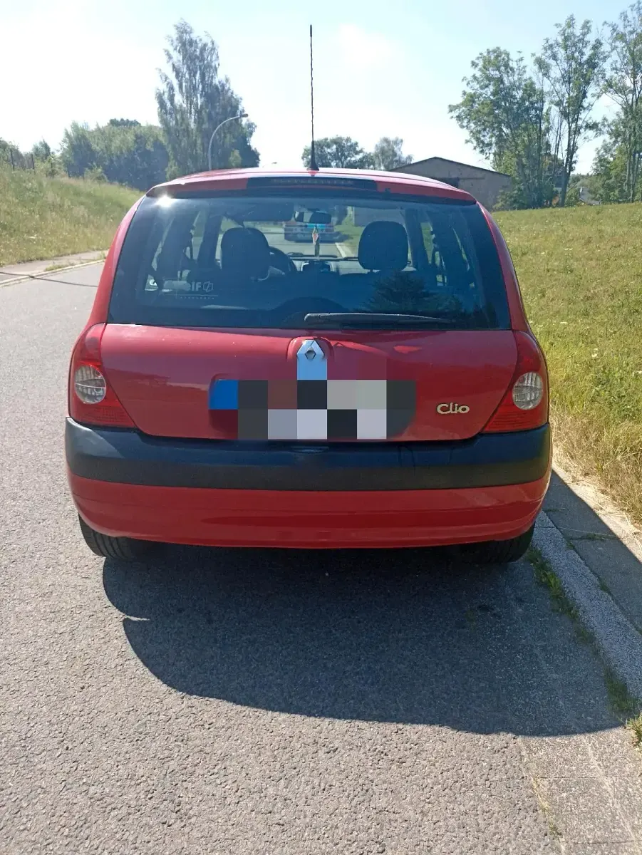 Gebraucht Renault Clio II 75 PS (55 kW) 2005 Rot Kleinwagen