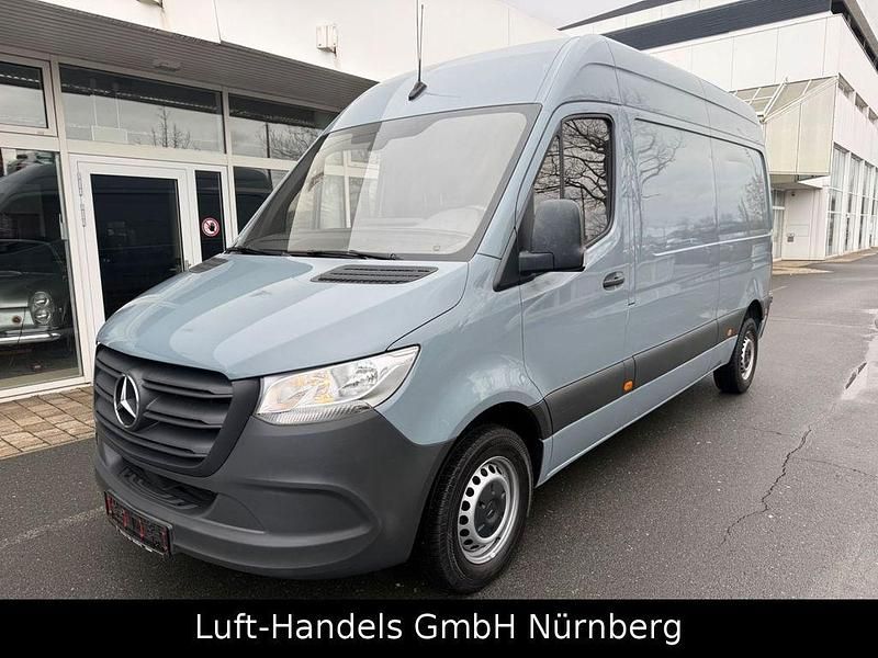 Gebraucht Mercedes Sprinter 143 PS (105 kW) 2019 Grau Van
