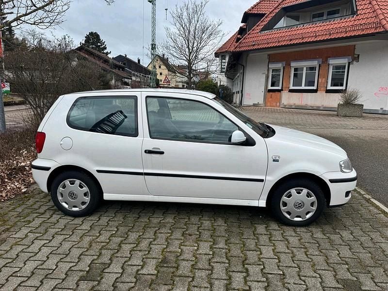 Gebraucht VW Polo 60 PS (44 kW) 2000 Weiß Kleinwagen