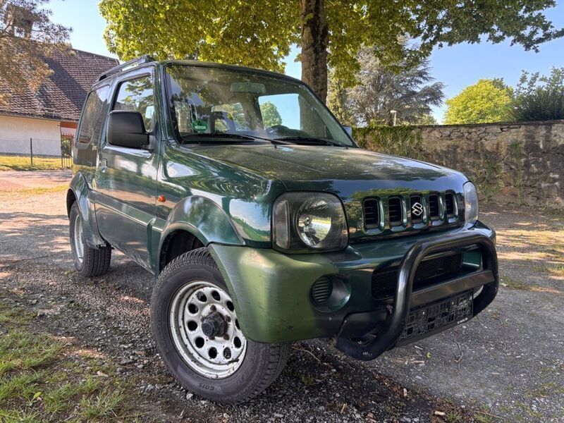 Grün Gebraucht 2001 Suzuki Jimny Club SUV | 3.499 € (Superpreis) - Bild 1/4