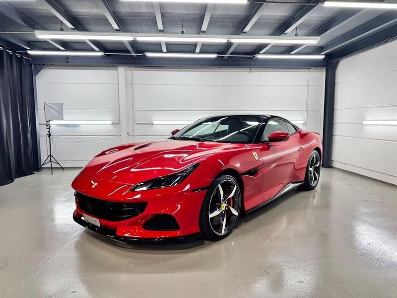 Rot Gebraucht 2023 Ferrari Portofino Cabrio | 229.000 € (Fairer Preis) - Bild 1/4