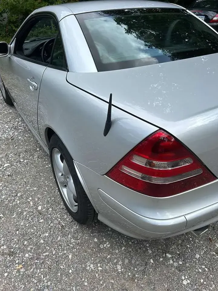 Gebraucht Mercedes SLK320 218 PS (160 kW) 2001 Silber Cabrio
