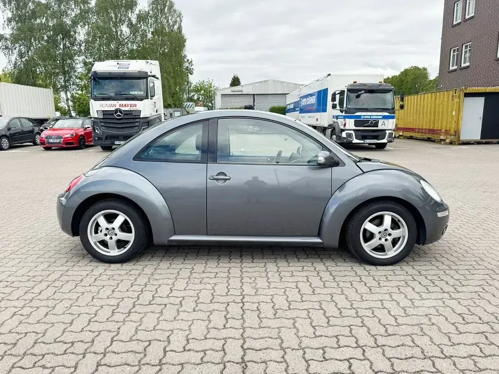 Gebraucht VW New Beetle United 75 PS (55 kW) 2008 Grau Kleinwagen
