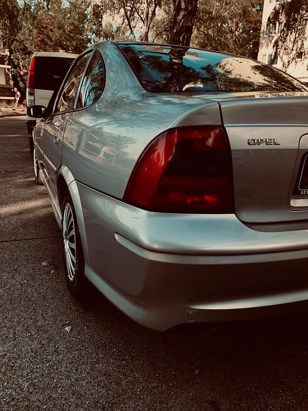 Gebraucht Opel Vectra 2001 Silber Limousine