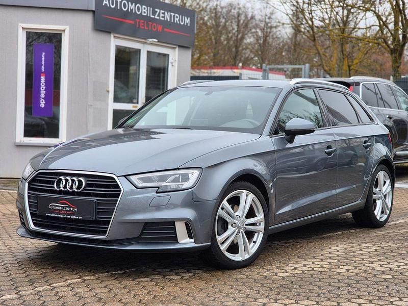 Gebraucht Audi A3 Sport 150 PS (110 kW) 2019 Grau Limousine