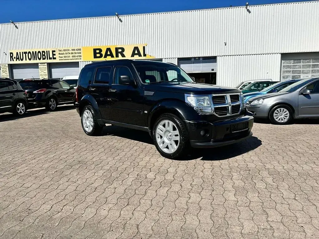 Gebraucht Dodge Nitro SXT 177 PS (130 kW) 2009 Schwarz SUV