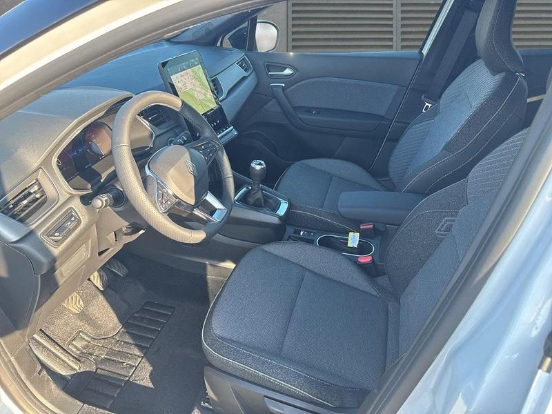 Nowe Renault Captur Techno 91 KM (66 kW) 2026 Biały SUV