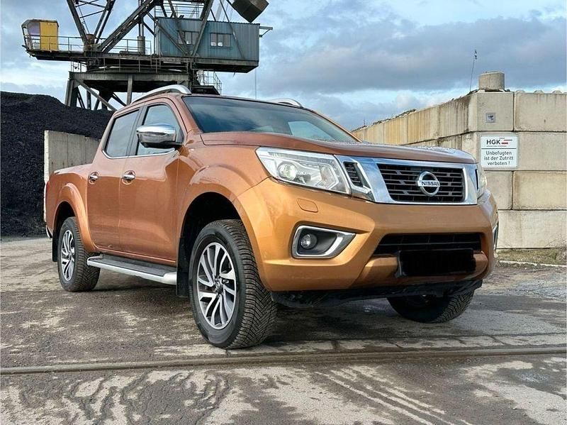 Orange Gebraucht 2016 Nissan Navara Abholung | 13.000 € - Bild 1/4