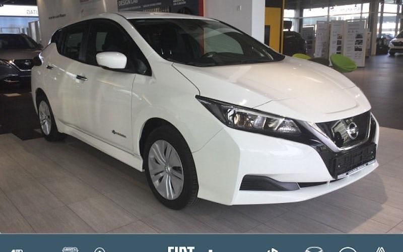 Weiß Gebraucht 2019 Nissan Leaf Kleinwagen | 13.990 € (Fairer Preis) - Bild 1/4