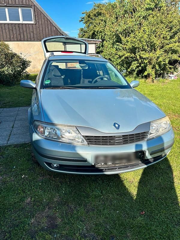 Silber Gebraucht 2002 Renault Laguna II Kombi | 2.800 € - Bild 1/4