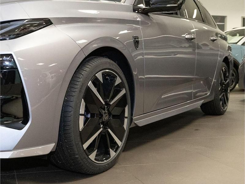 Neu Peugeot 308 SW GT 136 PS (100 kW) 2025 Grau Kombi