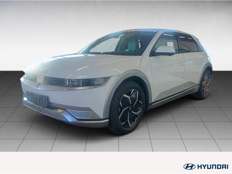 Weiß Gebraucht 2024 Hyundai Ioniq 6 Limousine | 39.990 € (Guter Preis) - Bild 1/3