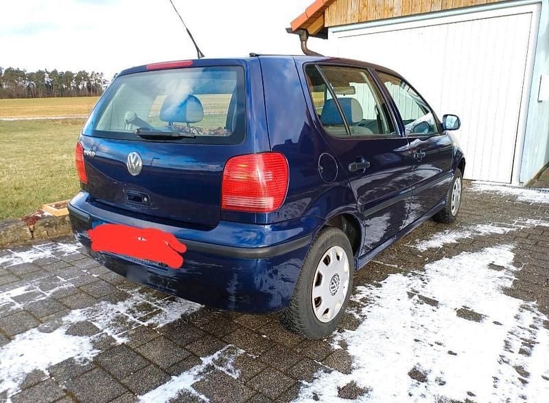 Gebraucht VW Polo 60 PS (44 kW) 1999 Blau Kleinwagen