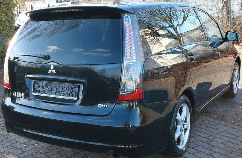 Gebraucht Mitsubishi Grandis Intense 136 PS (100 kW) 2007 Schwarz Van / Kleinbus