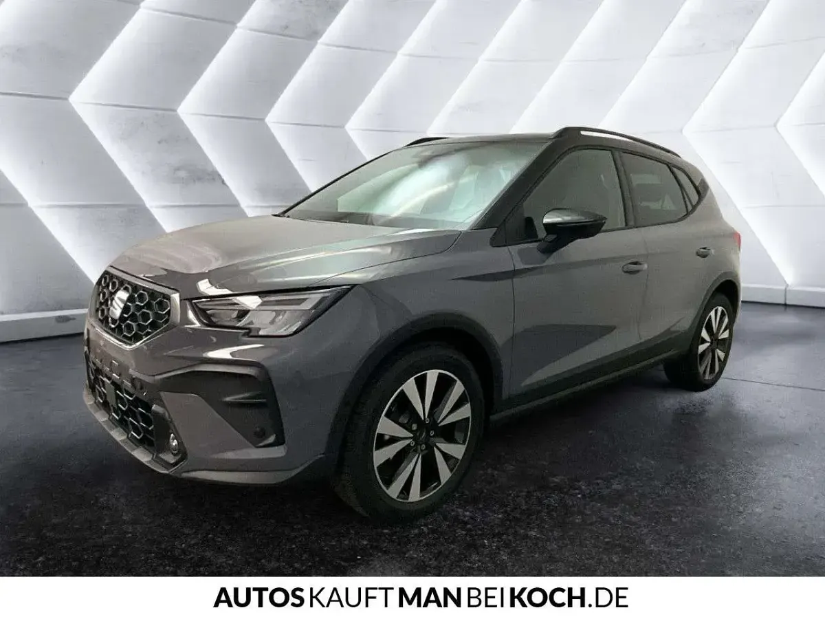Neu Seat Arona FR 116 PS (85 kW) 2026 Grau SUV