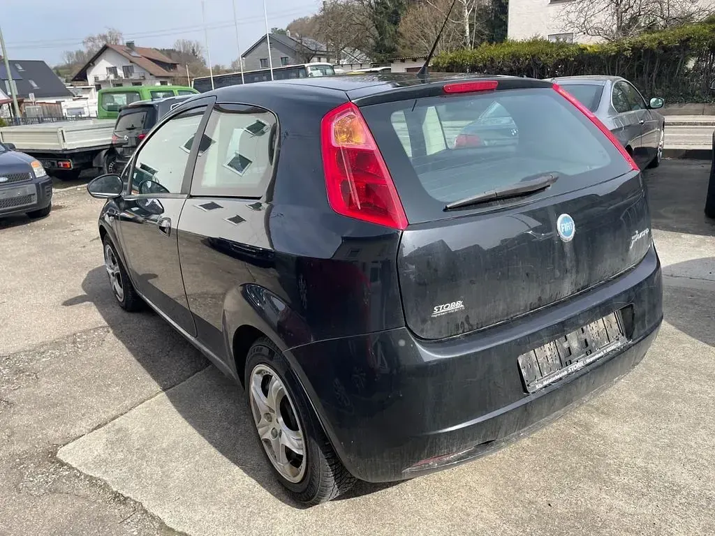 Gebraucht Fiat Grande Punto Dynamic 65 PS (47 kW) 2007 Grau Kleinwagen