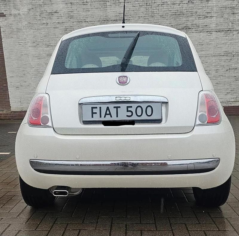Gebraucht Fiat 500 Lounge 69 PS (50 kW) 2010 Weiß Kleinwagen