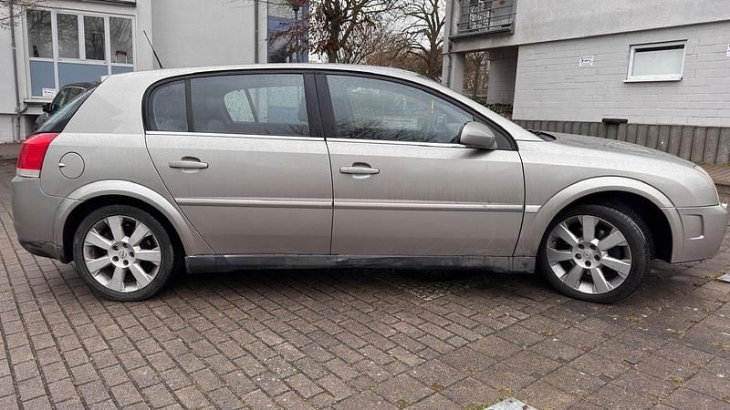 Gebraucht Opel Signum 175 PS (128 kW) 2004 Gold Kleinwagen