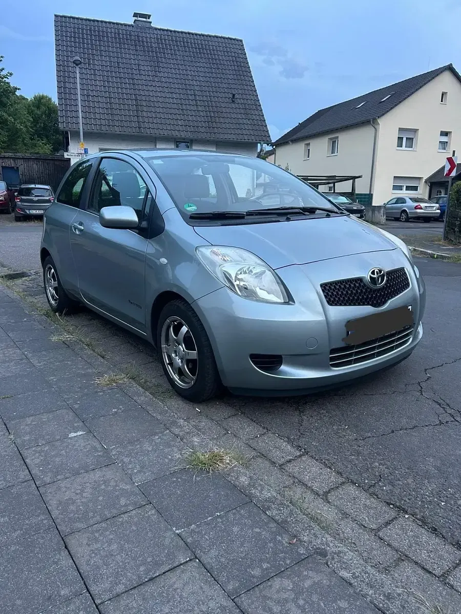 Gebraucht Toyota Yaris Sol 87 PS (63 kW) 2006 Grau Kleinwagen