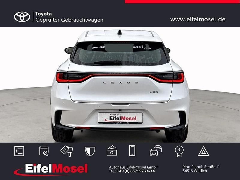 Gebraucht Lexus LBX 136 PS (100 kW) 2025 Weiß SUV