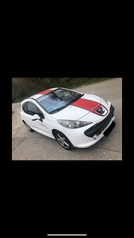 Gebraucht Peugeot 207 156 PS (114 kW) 2009 Weiß Coupé