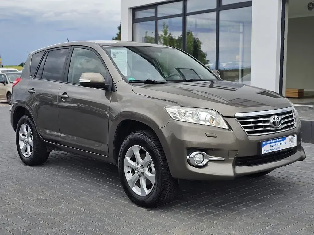 Gebraucht Toyota RAV4 Executive 150 PS (110 kW) 2012 Braun SUV