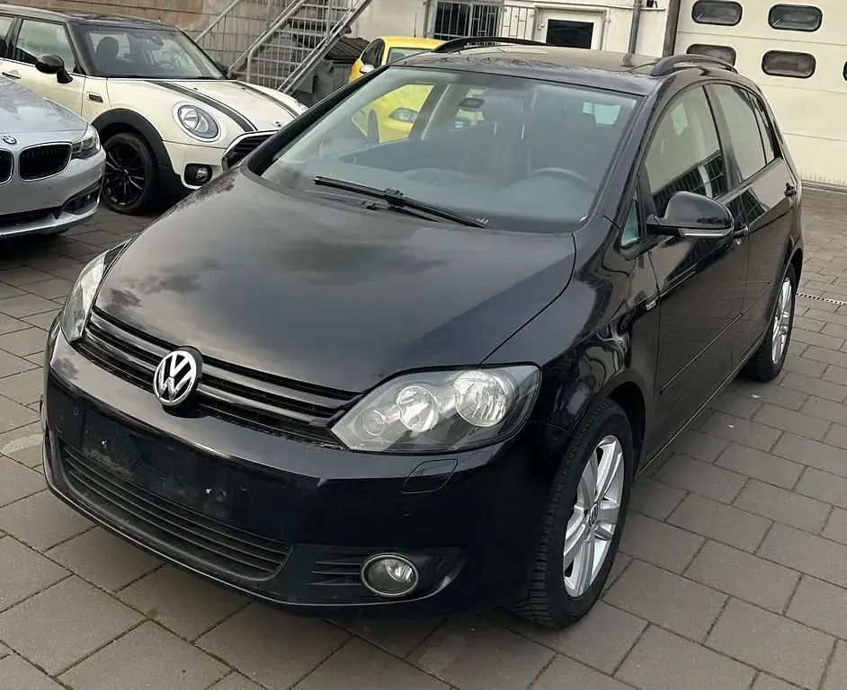Gebraucht VW Golf VII Match 122 PS (89 kW) 2013 Schwarz Limousine