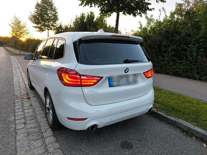 Gebraucht BMW 218 150 PS (110 kW) 2020 Weiß Kombi