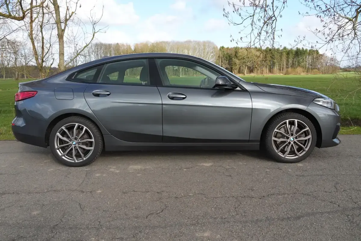 Gebraucht BMW 220 190 PS (139 kW) 2021 Grau Coupé