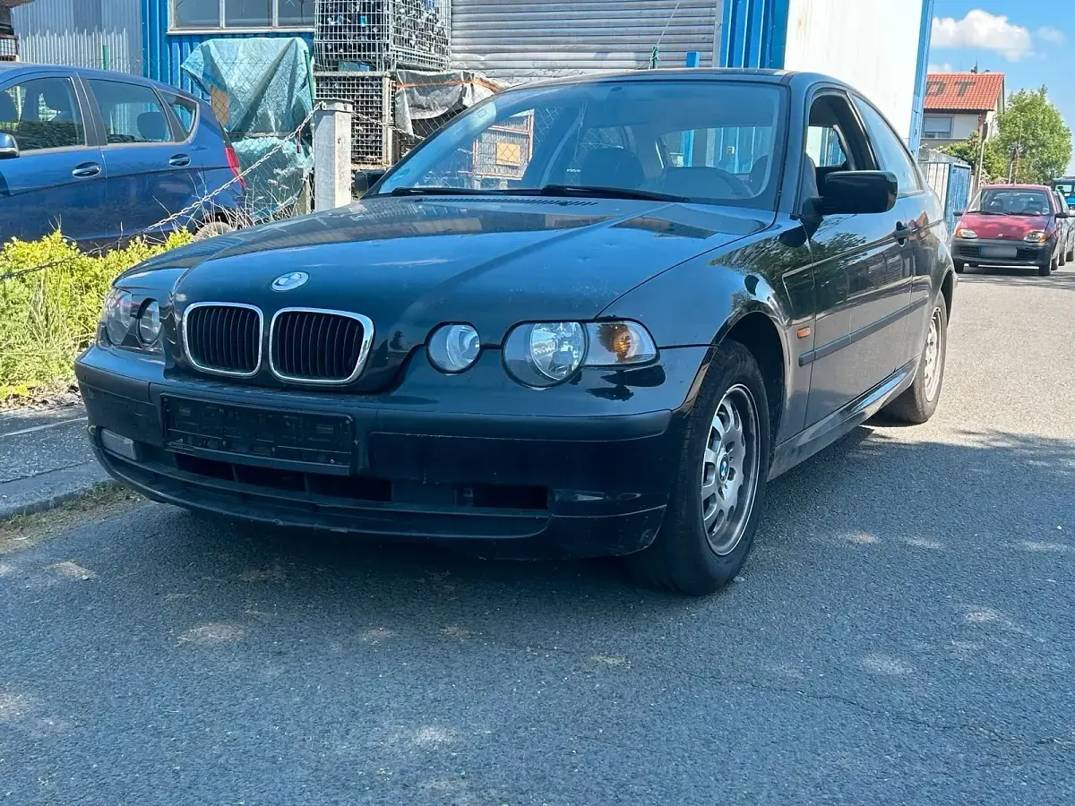 Gebraucht BMW 316 115 PS (84 kW) 2003 Schwarz Coupé