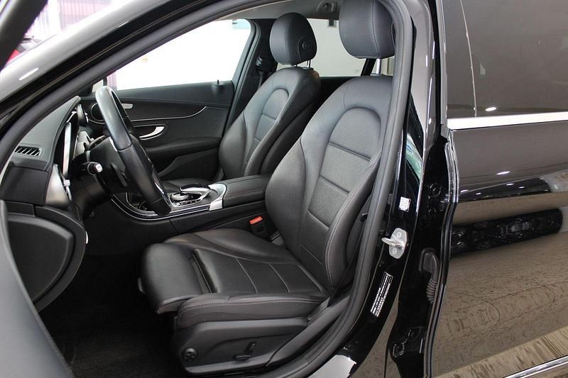 Schwarz Gebraucht 2019 Mercedes C220 Business Kombi | 18.480 € (Guter Preis) - Bild 1/4