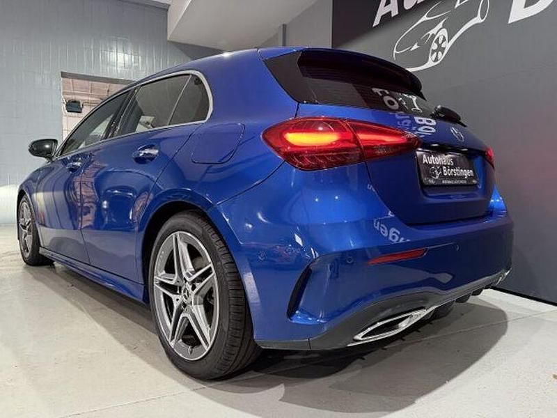 Gebraucht Mercedes A200 AMG 150 PS (110 kW) 2024 Blau Limousine
