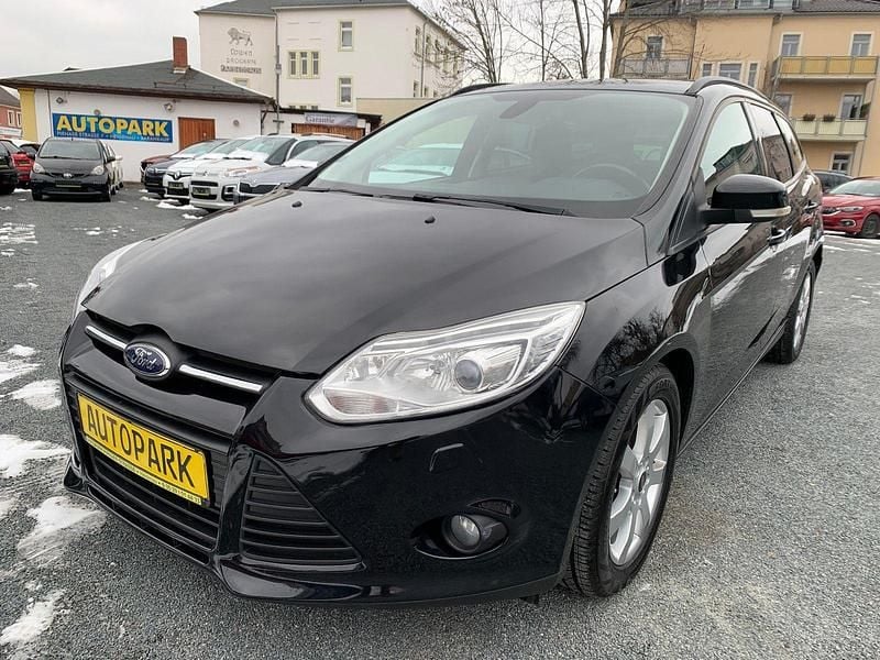 Schwarz Gebraucht 2014 Ford Focus Kombi | 6.700 € (Fairer Preis) - Bild 1/4