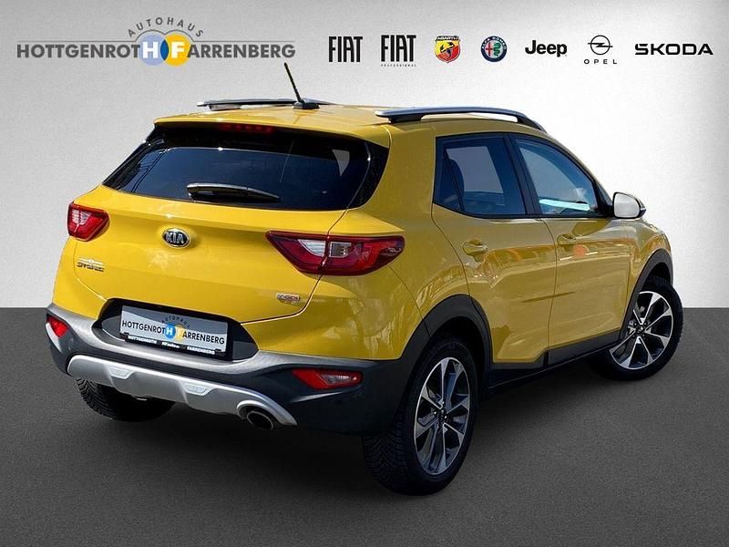 Gebraucht Kia Stonic Vision 120 PS (88 kW) 2017 Gelb SUV