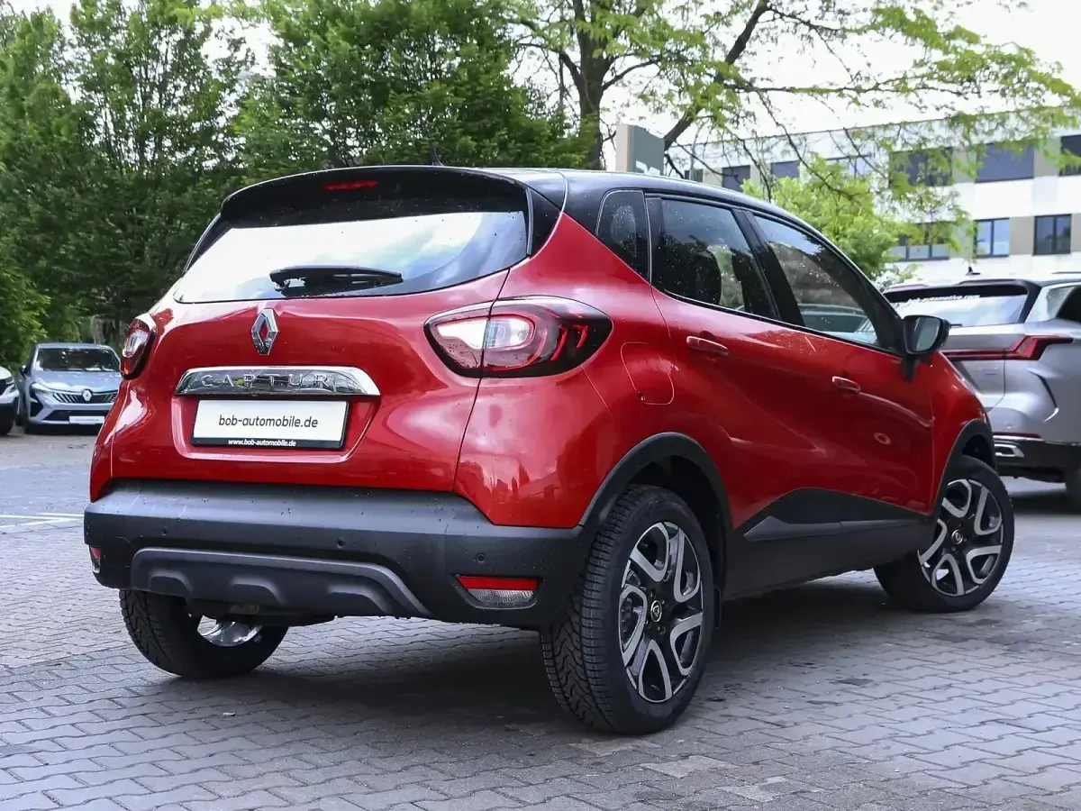 Używany Renault Captur Bose Edition 150 KM (110 kW) 2019 Czerwony SUV