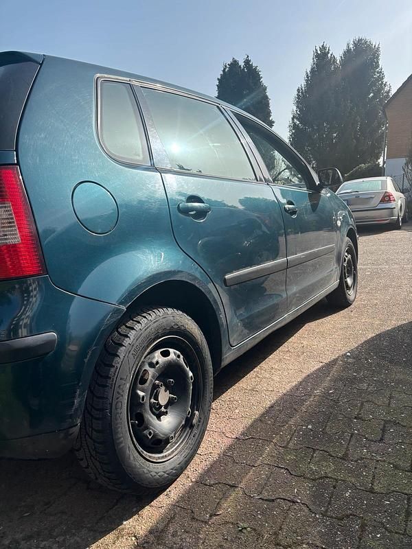 Gebraucht VW Polo 64 PS (47 kW) 2002 Grün Kleinwagen