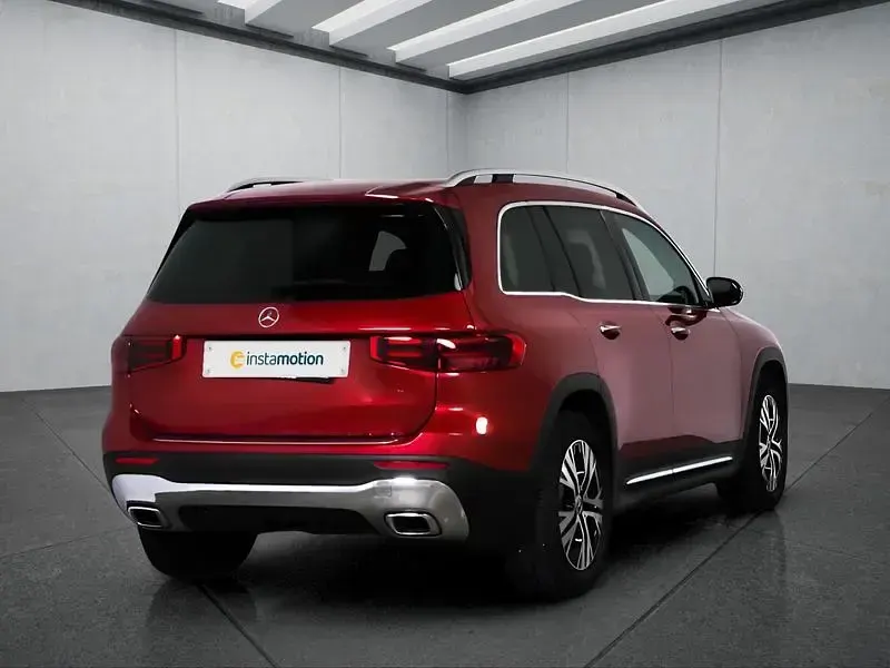 Gebraucht Mercedes GLB220 190 PS (139 kW) 2025 Rot SUV