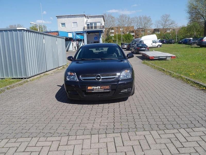 Używany Opel Vectra GTS 147 KM (108 kW) 2003 Czarny Sedan/Limuzyna
