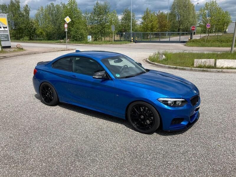 Blau Gebraucht 2018 BMW M240 M Sport Coupé | 38.990 € (Fairer Preis) - Bild 1/4