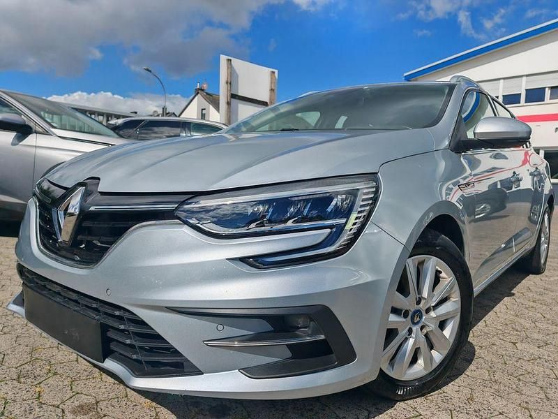 Grau Gebraucht 2021 Renault Megane E-Tech Limousine | 11.662 € - Bild 1/4