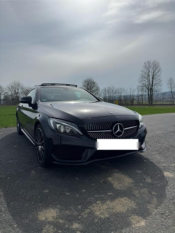 Schwarz Gebraucht 2017 Mercedes C300 AMG Coupé | 26.300 € (Teuer) - Bild 1/4