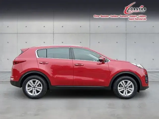 Gebraucht Kia Sportage Vision 132 PS (97 kW) 2017 Rot SUV